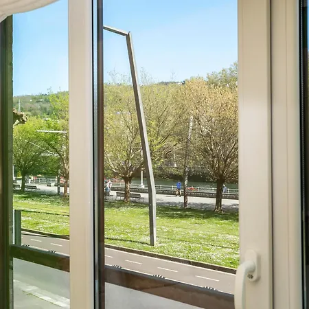 Apartment Ria By People Bilbao